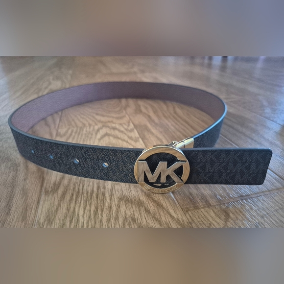 Michael Kors Black Leather Belt Classic Design - Picture 7 of 7